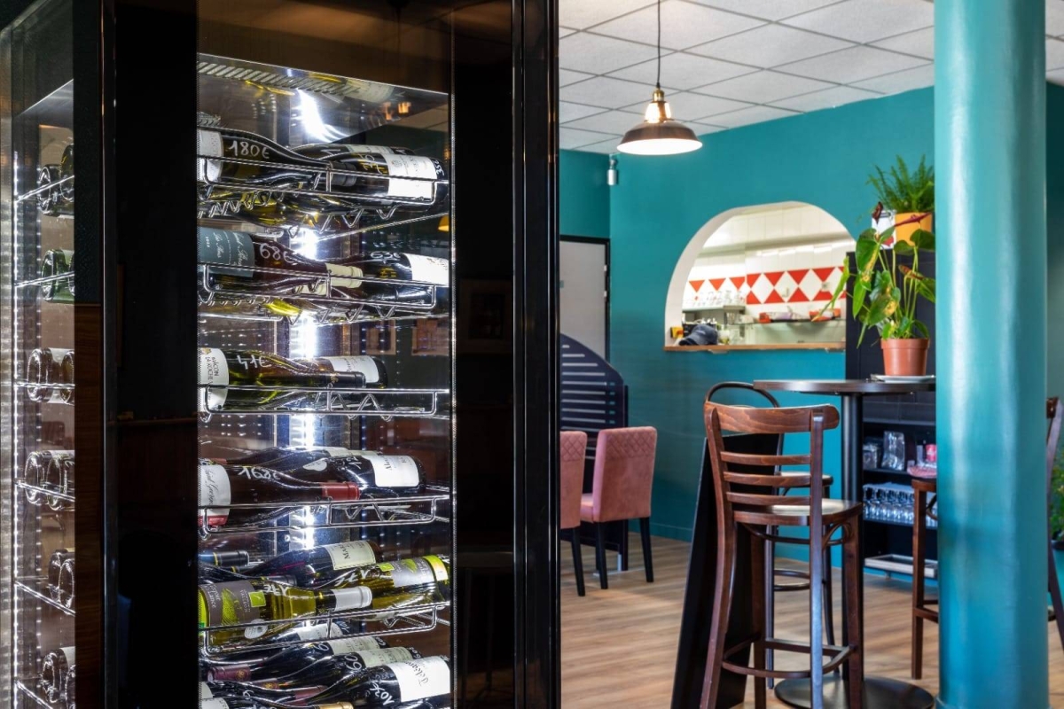 Le restaurant - La Pause Rn7 - restaurant LA COUCOURDE - Restaurant en Drôme Provençale