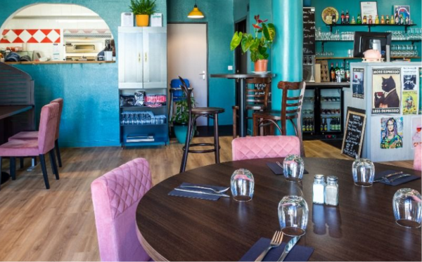 La Pause Rn7 - restaurant LA COUCOURDE