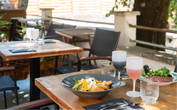 La Pause Rn7 - restaurant LA COUCOURDE